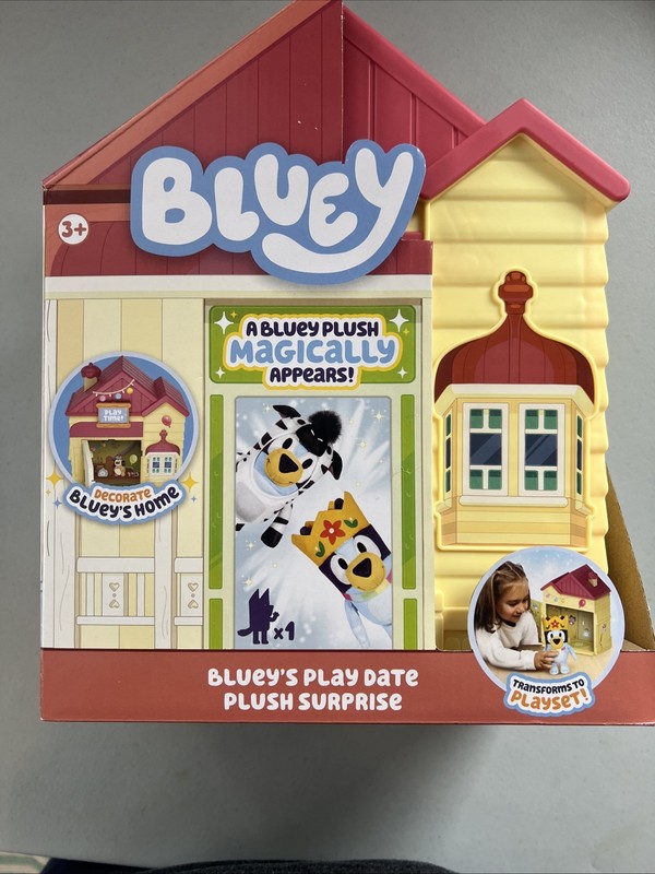 Bluey's Play Date Plush Surprise - Decorate House with Stickers Toy