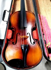 Antonius Stradivarius F aciebat anno 17 Violin With Bow And Wooden Violin Case
