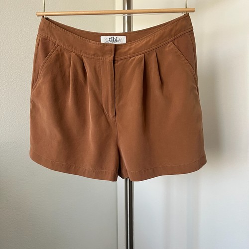 Tibi New York 100% Silk Pleated Front Tailored Shorts Brown / Caramel Size 2