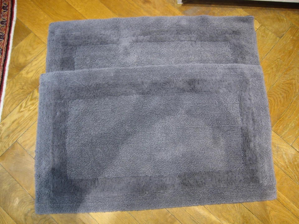 2 Badezimmer-Teppiche zweiseitig "KLEINE WOLKE" d'grau Gr. ca. 100x60 cm f. NEU