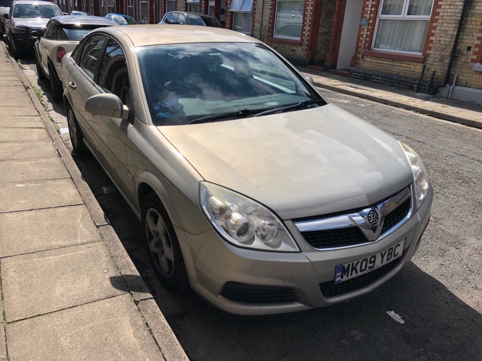 Image 1 - Vauxhall Vectra CDTI 1.9 Beige