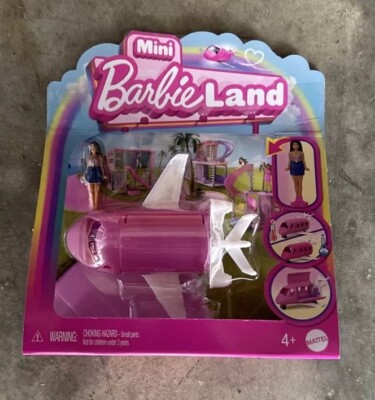 Barbie Mini BarbieLand 1.5'' Inch Doll & Color Changing Dreamplane Airplane Set