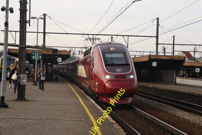 Photo SNCB Belgian Railway 6x4 Eurostar TGV 4302 at Antwerpen Berchem c2023