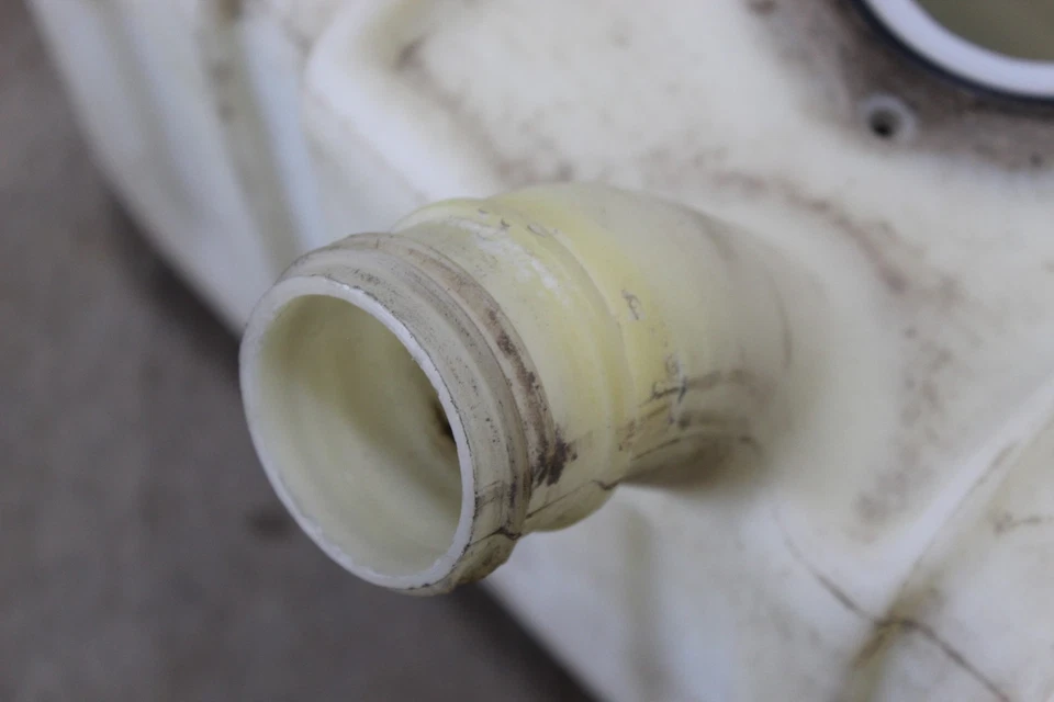 2011 Kawasaki Teryx 750 Krf750 Fi Gas Tank Fuel Tank 51001-0291 - Image 2 of 4