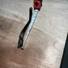 Antico vecchio fornello a legna in ghisa manico girevole a manovella