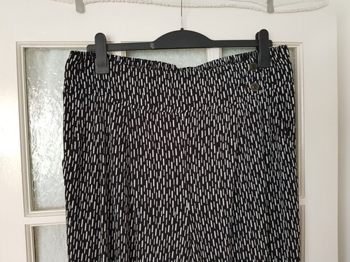 ALEXIA pull-on tapered leg jersey trousers size 18 EXCELLENT - Picture 6 of 9