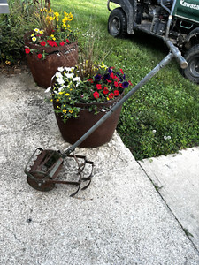 Vintage RoHo Garden Hand Push Cultivator Tiller Weed Plow Vegetable claw antique