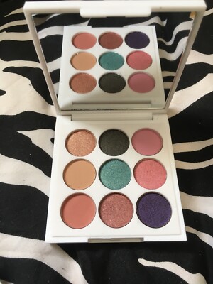 Steve Laurant Bright Light Eyeshadow Love Palette 9 Glittery Metallic