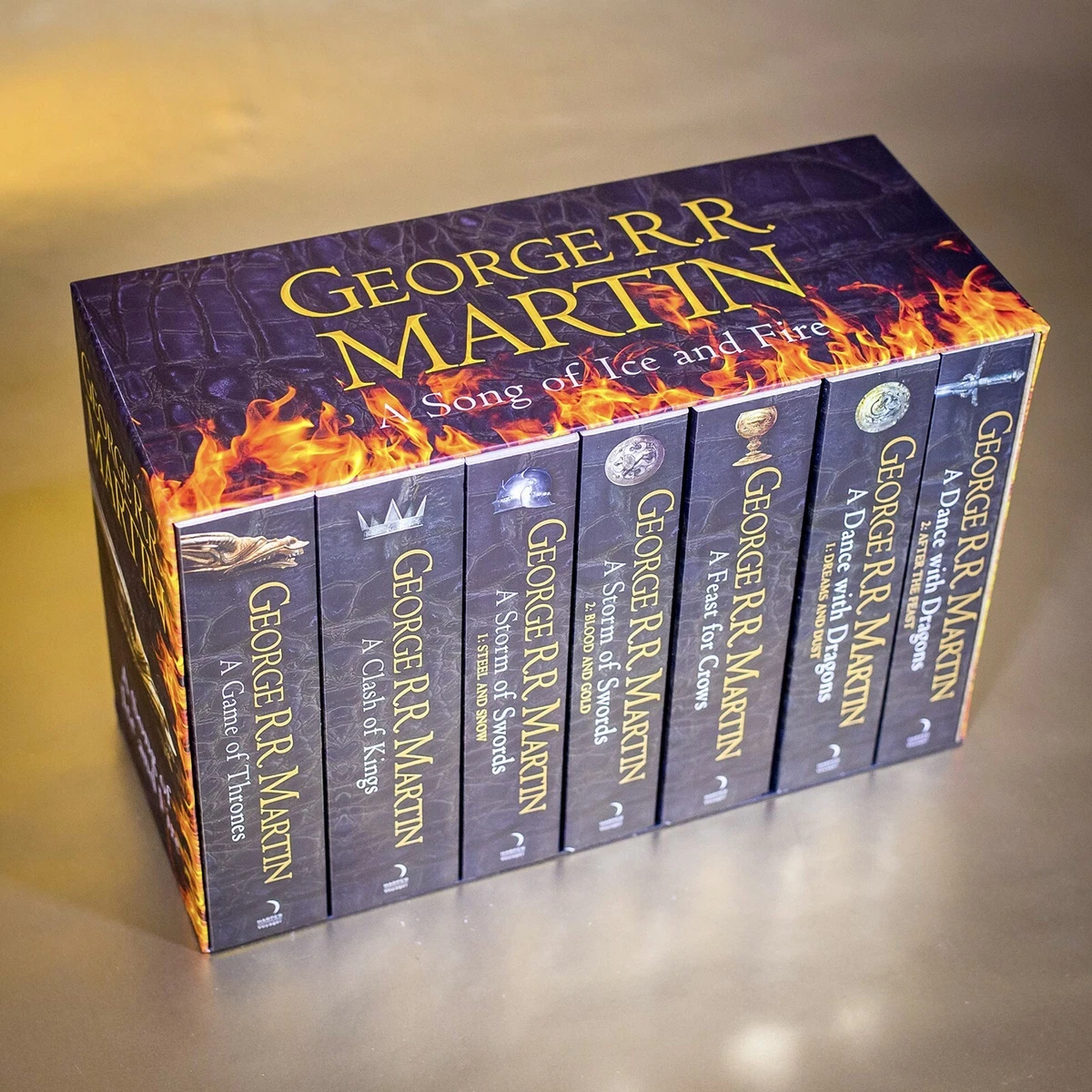 George RR Martin's A Game of Thrones 5-Book Boxed Set (Song of Ice and Fire  Series): A Game of Thrones, A Clash of Kings, A Storm of Swords, A  A