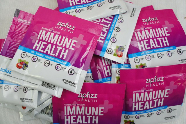 Zipfizz Immune Health Berry Flavor 30 Packets for sale online | eBay