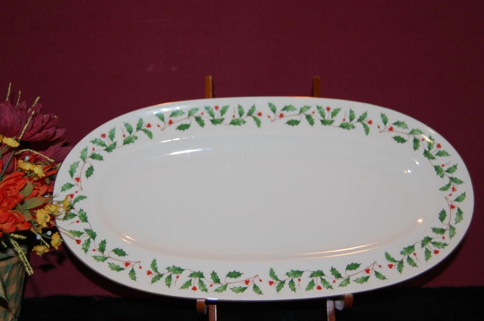 Lenox Holiday Gold Sandwich Tray Brand NEW with tags USA first quality 14” long