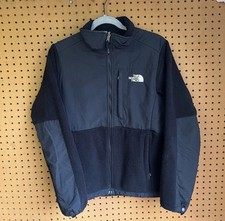 The North Face Women  s Black Fleece Full-Zip Jacket Size Medium
