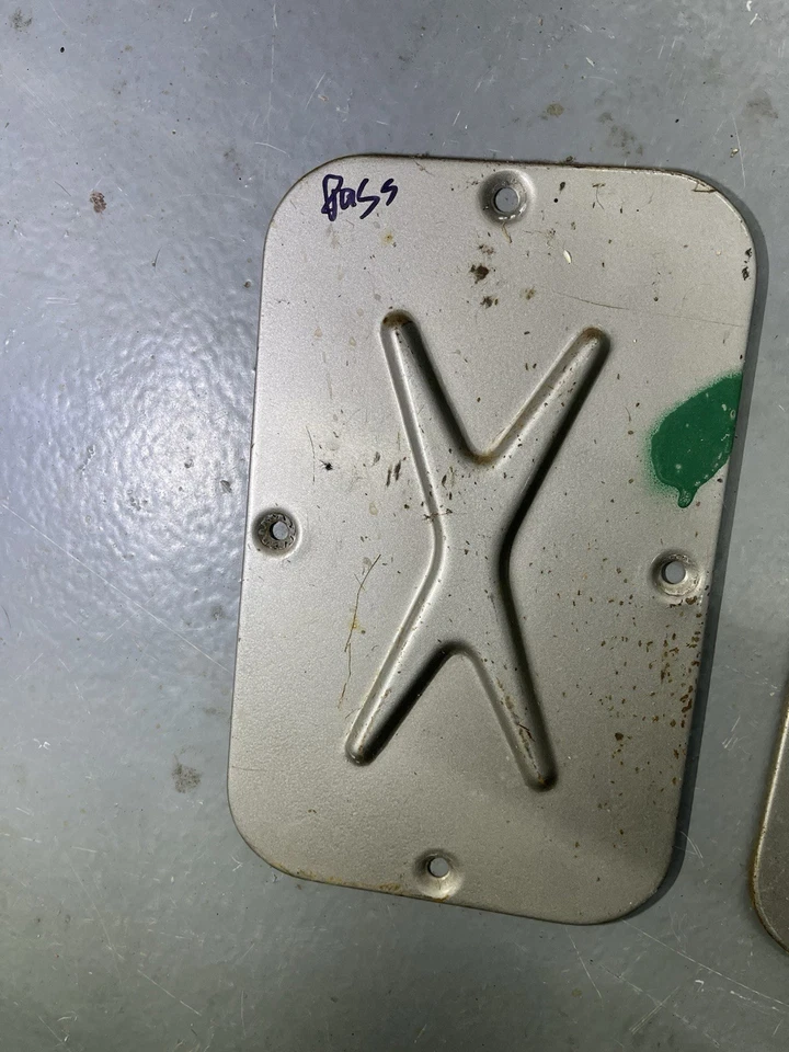 OEM Toyota Land Cruiser FJ40 Door Access Cover Panels pair 1970 1971 1969  panel - Image 4 of 4