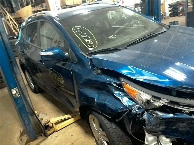 Driver Front Seat Bucket Cloth And Leather Fits 10-15 TUCSON 10154842 - Image 2 of 4