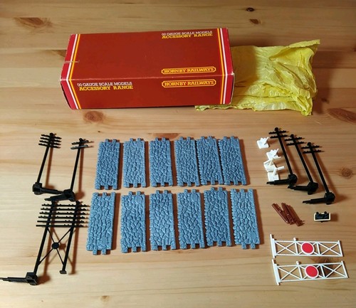 Model Railway Telegraph / Telephone Poles + rock fence OO Gauge Hornby ...