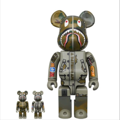 BE@RBRICK A BATHING APE 3体+1体セット s-l400.jpg
