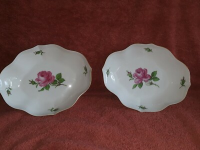 Zwei sehr schöne Meissen Schalen Rote Rose mit Goldrand 18,8 x 14,5 cm x 3 cm