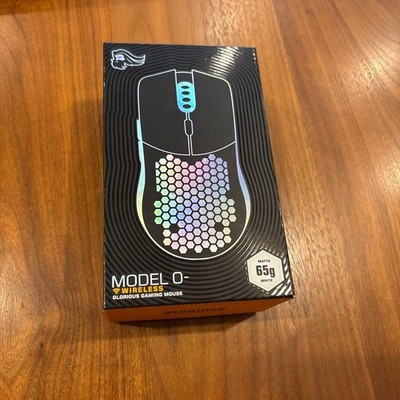 Glorious MODEL O Wireless Gaming Mouse White Honeycomb Design unbenutzt getestet