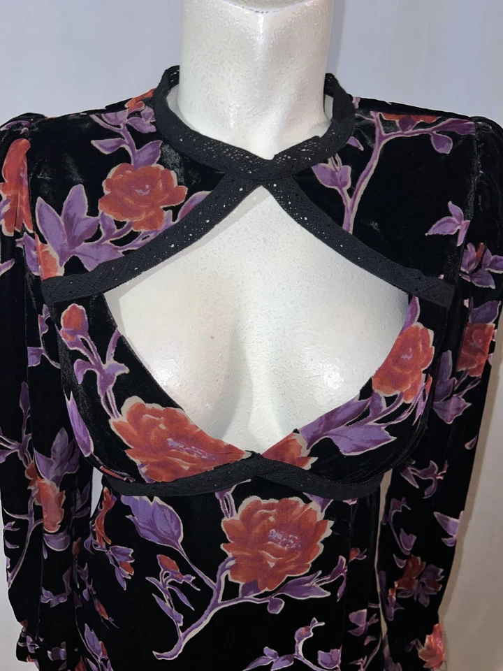 Forever 21 Size M Floral Velvet Burnout Cutout Neck Dress Y2K Whimsigoth Fairy - Image 2 of 4