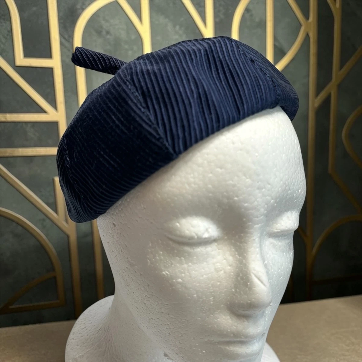 Vintage Navy Blue Pleated Tilt Hat Fascinator J.L. Hudson  display picture 2