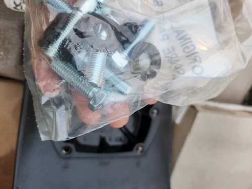 New Genuine Wacker OEM 11" Iron Shoe Kit 5000112299 Rammer Jumping Jack BS-4S - Picture 5 of 7