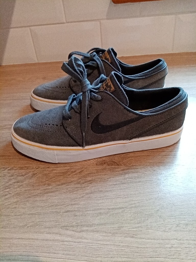 nike sb janoski size 6
