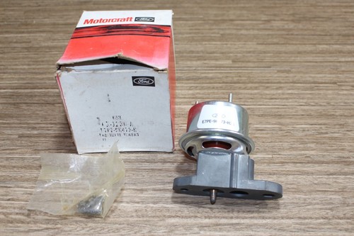NOS Motorcraft EGR Valve | CX1230A Ford Mustang, Lincoln Town Car, 1986-1991 - Picture 2 of 6