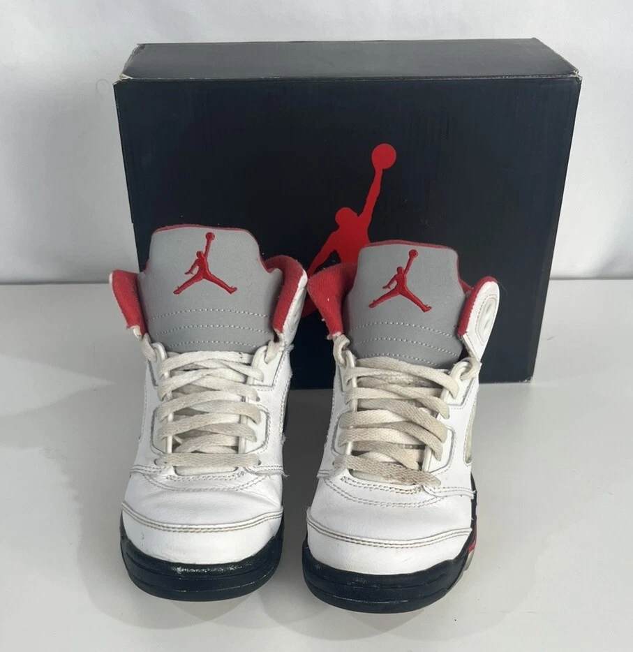 Nike Air Jordan 5 Retro Rojo Fuego Lengua Plateada 440889-102 Juvenil Talla 13c Foto 3 de 4