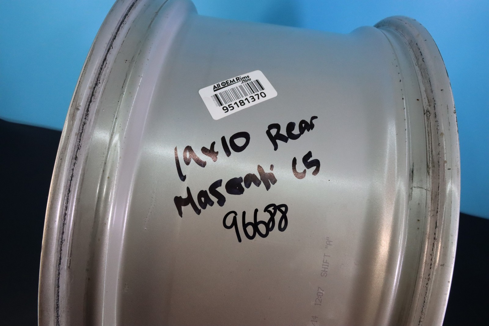 Maserati Quattroporte 2014 15 16 17 2018 19" OEM Rim Wheel Rear 96688 670010509 