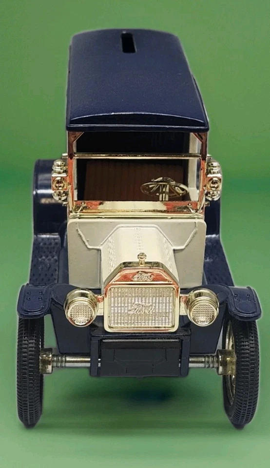 ERTL Company #1370 Quakertown Bank 1917 Ford Modelo T Banco fundido a presión con llave leer Foto 3 de 4