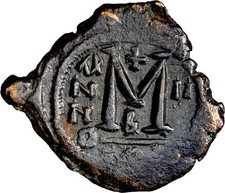 Maurice Tiberius - Follis. 582-602 AD. Cyzicus mint Very Bold for Type Coin