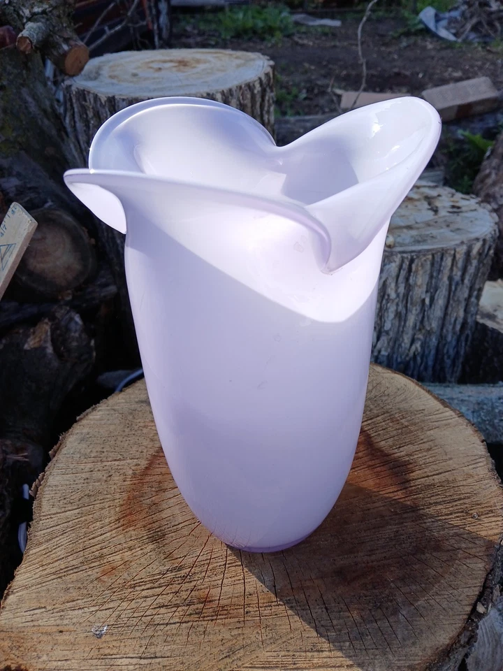 Lavender White Handkerchief Crimped Rim Hand Blown Art Glass Vase 9.25" - Image 2 of 4