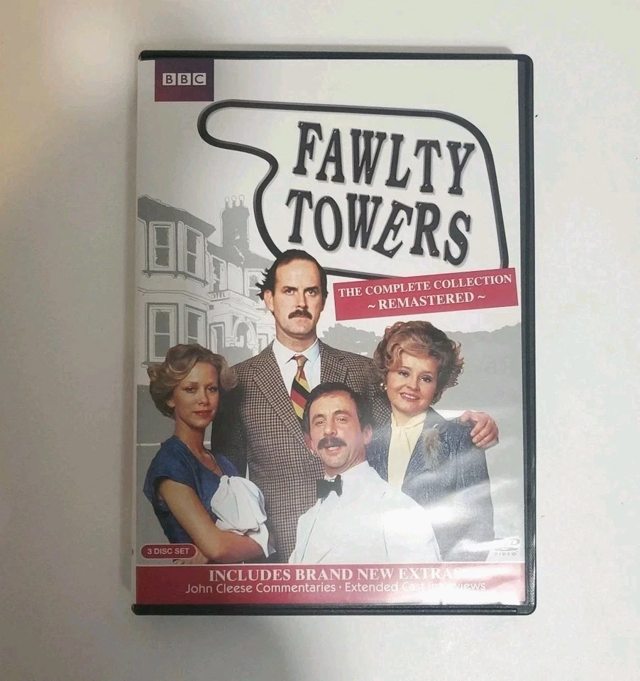 Fawlty Towers: Complete Remastered Collection DVD 3 Disc Set BBC 2015 - Imagem 3 de 4