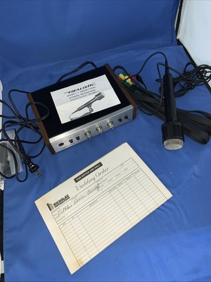 Realistic Highball -7 dynamic microphone Model #42-2108