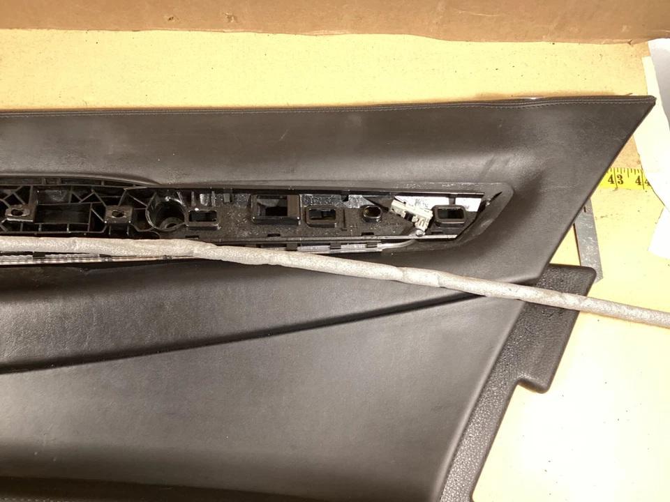 2010 - 2015 BMW 750I Rear Right Passenger Side Door Trim Panel 00014061022 OEM . - Изображение 3 из 4