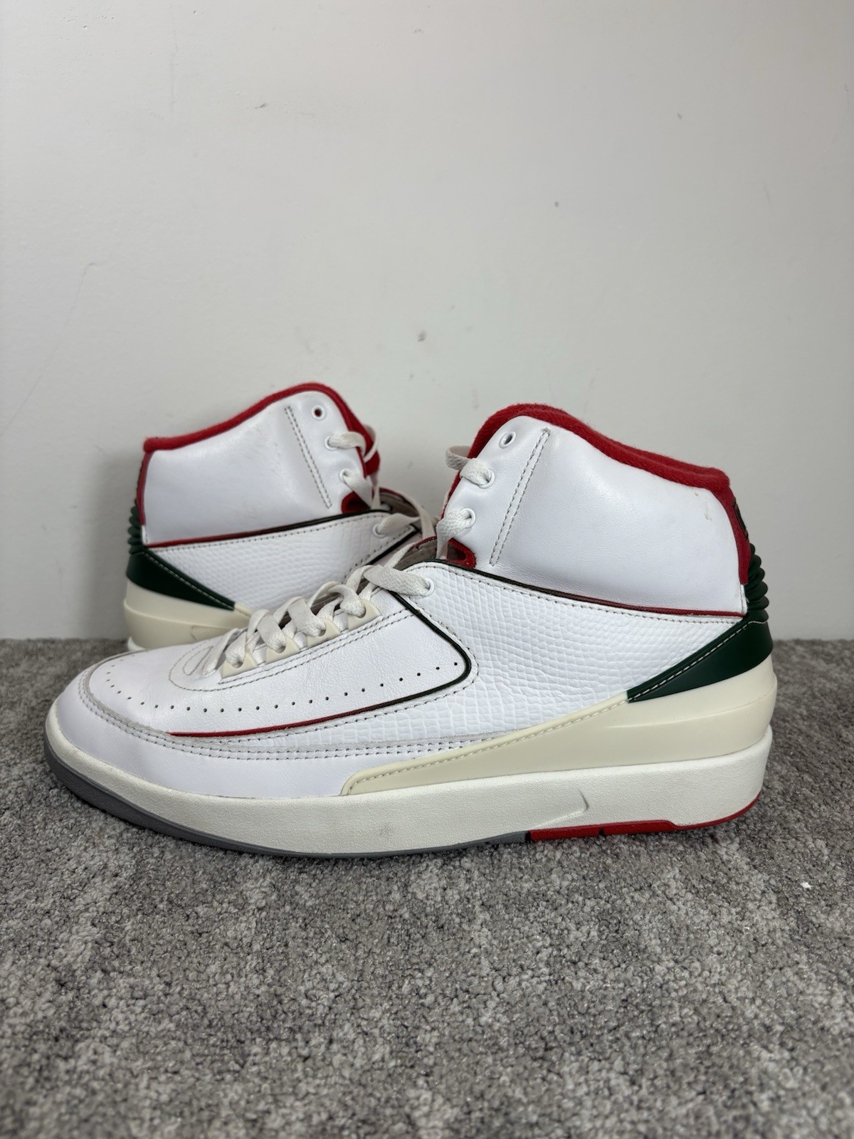 Air Jordan 2 Origins Men's Size 11 White/Red/Green, Size 13 DR8884-101