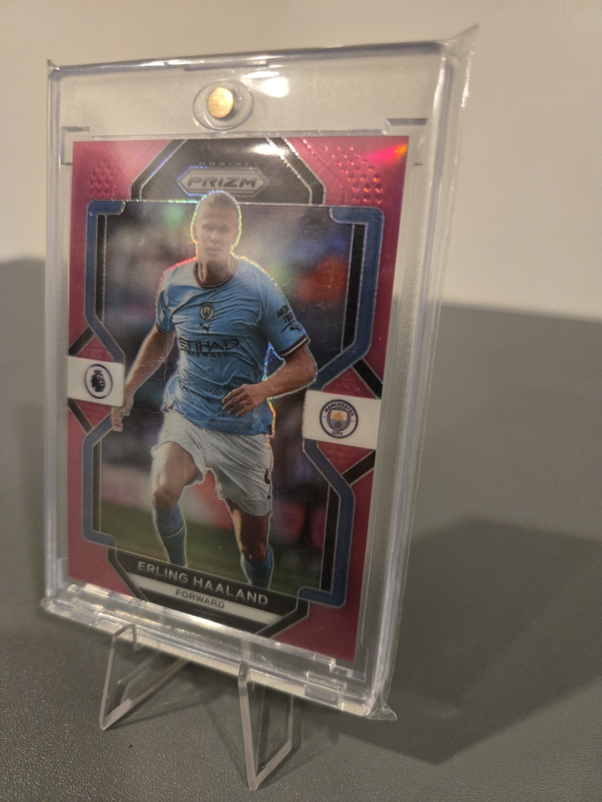 2022-23 Panini Prizm EPL Soccer Erling Haaland /199 Pink Prizm view 2