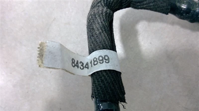 2018 - 2021 CHEVROLET TRAVERSE BRAKE BOOSTER VACUUM HOSE W/ SENSOR 84341899 - Image 3 of 4