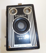  B3 Vintage Kodak Brownie Target Six-16 Box Camera Art Deco Design