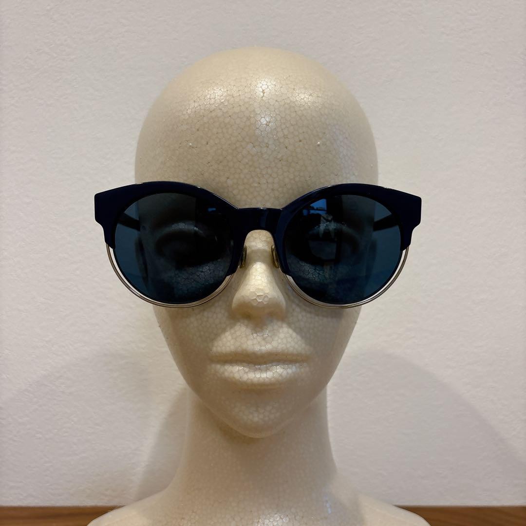 クリスチャンディオール　キャットアイ サングラス ネイビー Christian Dior Cat Eye Sunglasses Navy Frame Black Lenses