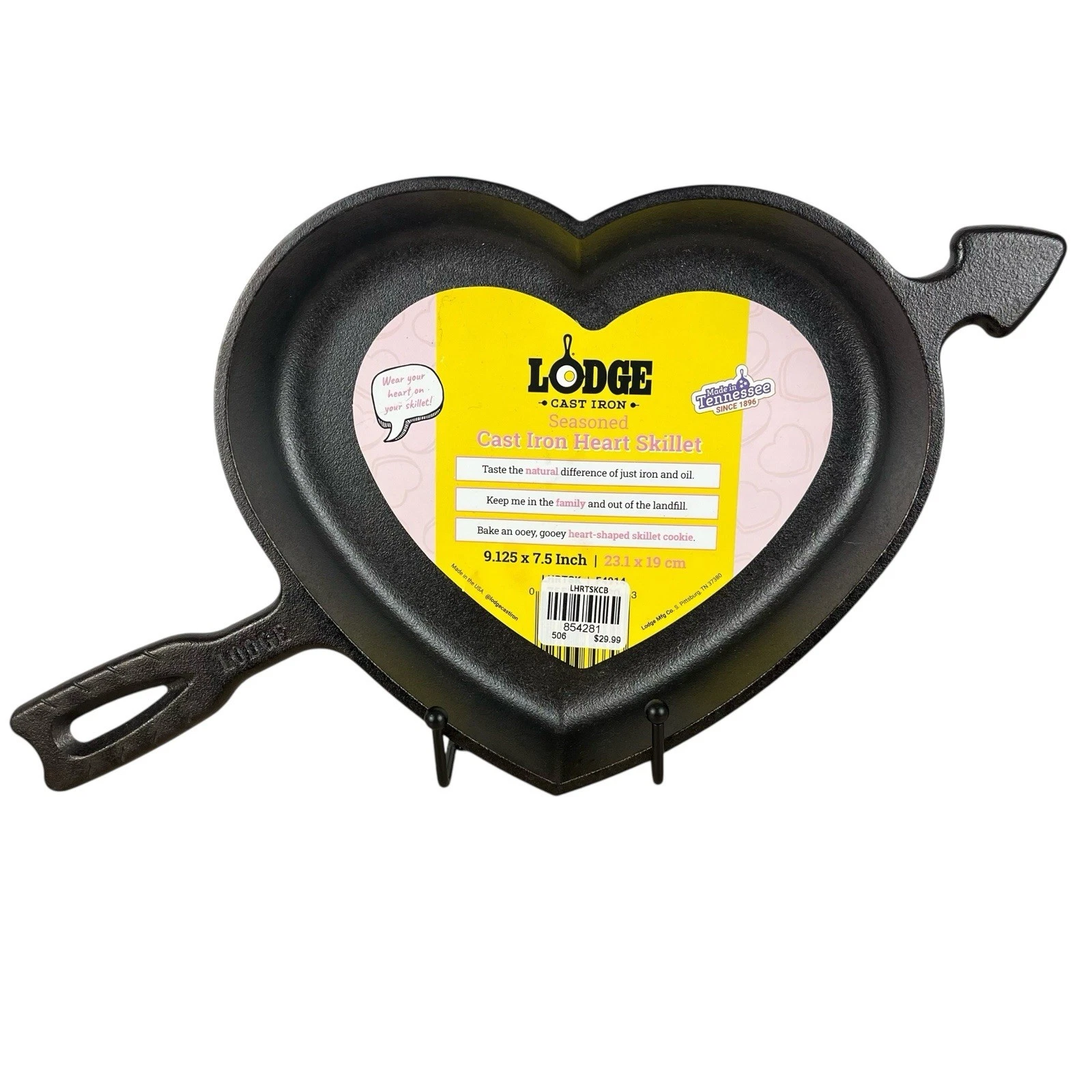 Lodge Cast Iron Heart Skillet 9.125 x 7.5” USA NEW