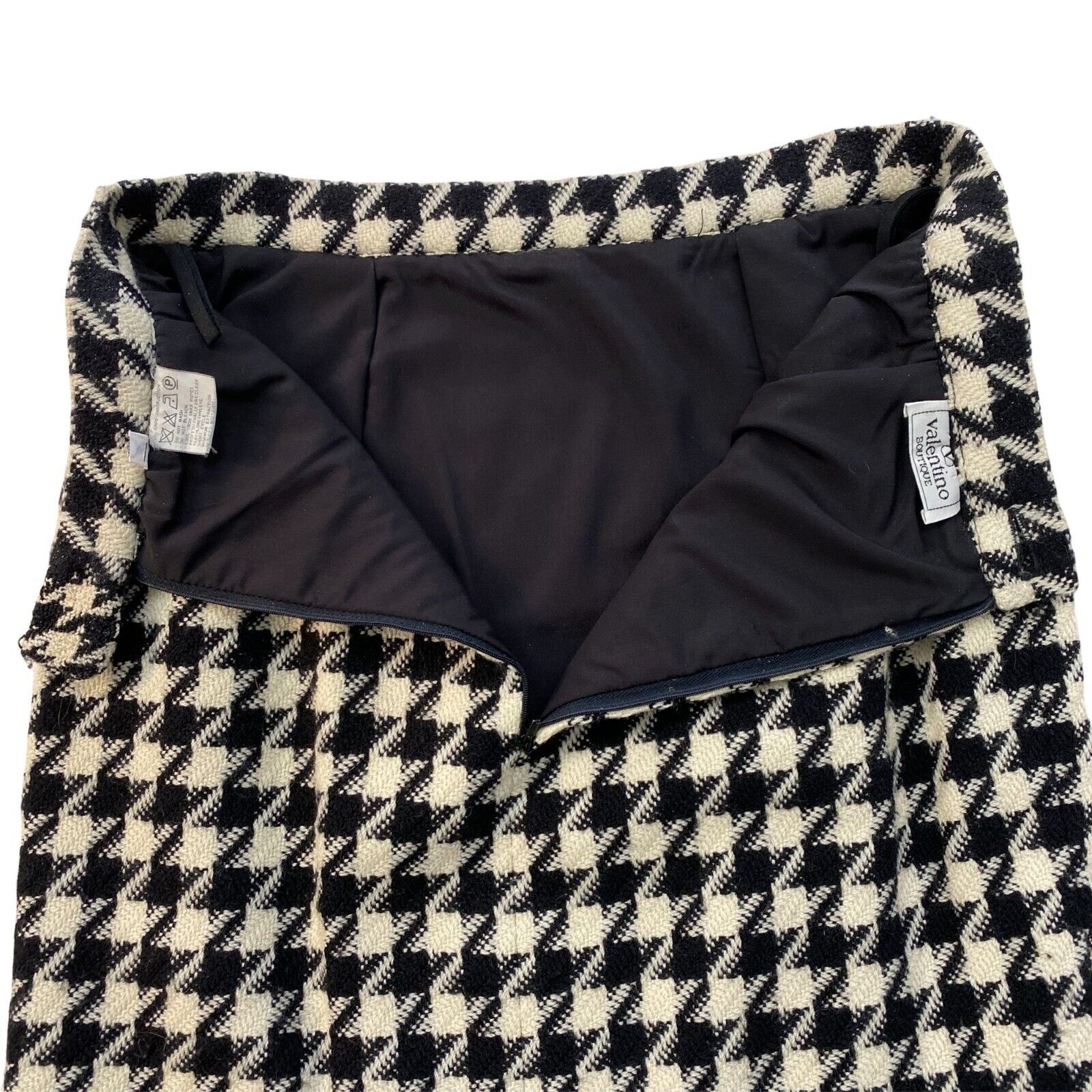 Valentino Vintage 1980's Skirt Suit - image 16