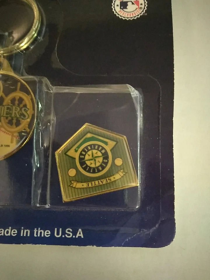 Vintage Officially Licensed Seattle Mariners Collector Pin And Key Ring - Image 3 of 4