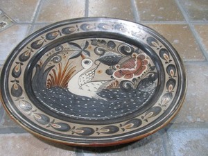 TONALA Mexico Folk Art Burnished 10" Wall plate White Swan