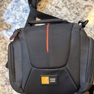 Case Logic Padded Digital Camera Case W/ 3 Zippered Pockets Shoulder Strap