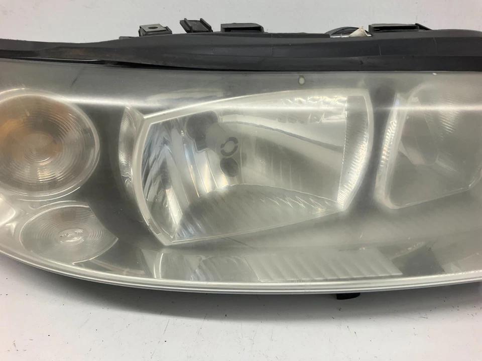 05-09 沃尔沃 S60 右卤素车头灯 TYC 31276808 — 第 3/4 张图片