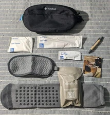 💎 NEW United Airlines Polaris Therabody Amenity Kit / Crossbody Bag 💎