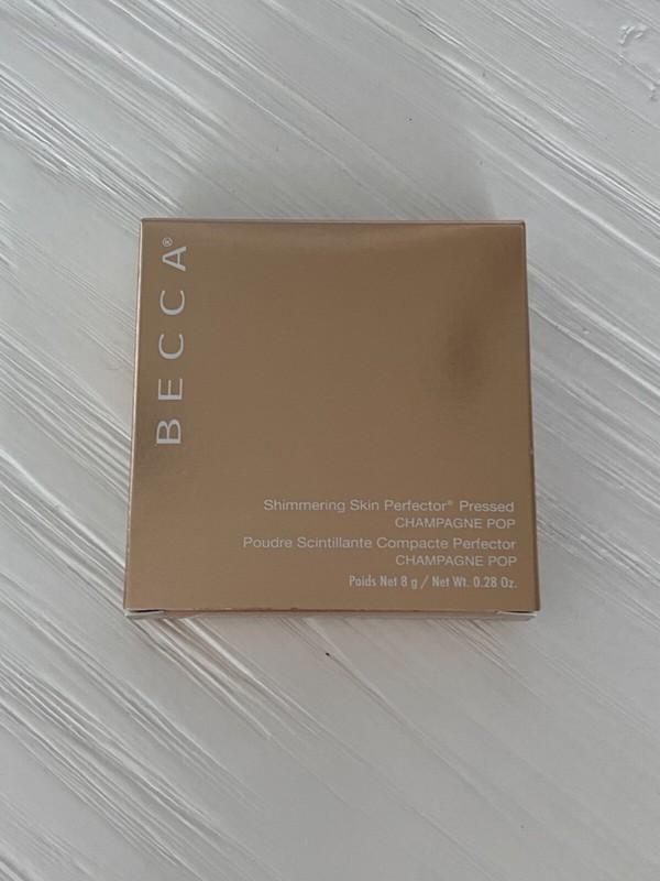 NIB Smashbox Becca Shimmering Pressed Skin Perfector - Champagne Pop 8g/0.28 oz