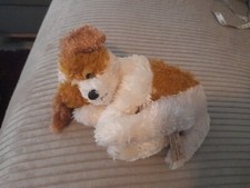 PELUCHE CHIEN QUI DORT - LOUISE MANSEN