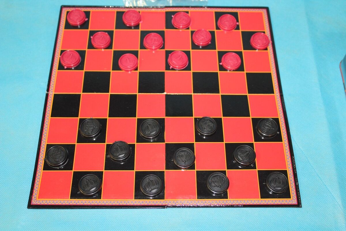 Cardinal 3 Games in 1 Set, Travel Tin, Open Box, Checkers, Chess